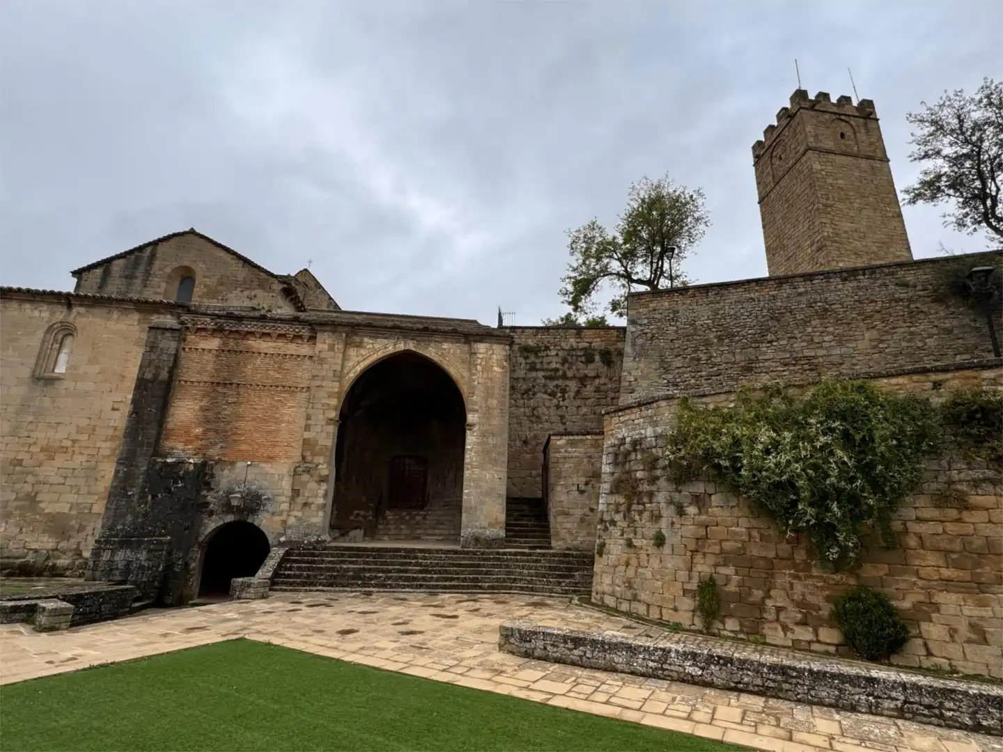 Finca rústica en venda en Sos del Rey Católico amb Aire condicionat, Calefacció i Parquet