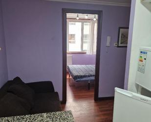 Dormitori de Apartament de lloguer en Vigo  amb Parquet, Moblat i Forn