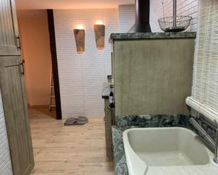 Bathroom of Flat to rent in  Almería Capital  with Air Conditioner, Heating and Parquet flooring