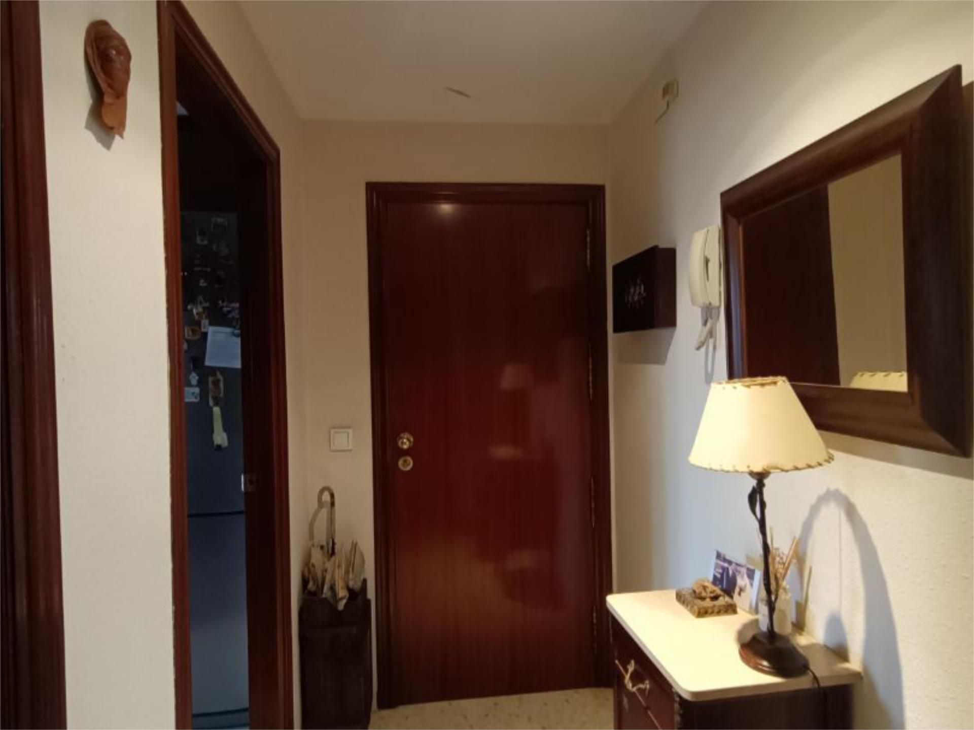 Flat for sale in  Sevilla Capital  with Air Conditioner