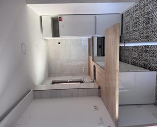 Kitchen of Flat to rent in León Capital   with Heating, Terrace and Storage room