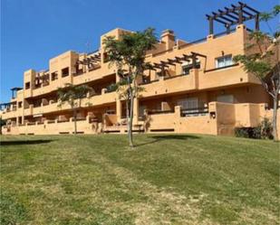 Vista exterior de Pis en venda en Casares amb Terrassa i Piscina