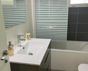 Bathroom of Flat to rent in Málaga Capital  with Air Conditioner, Heating and Terrace