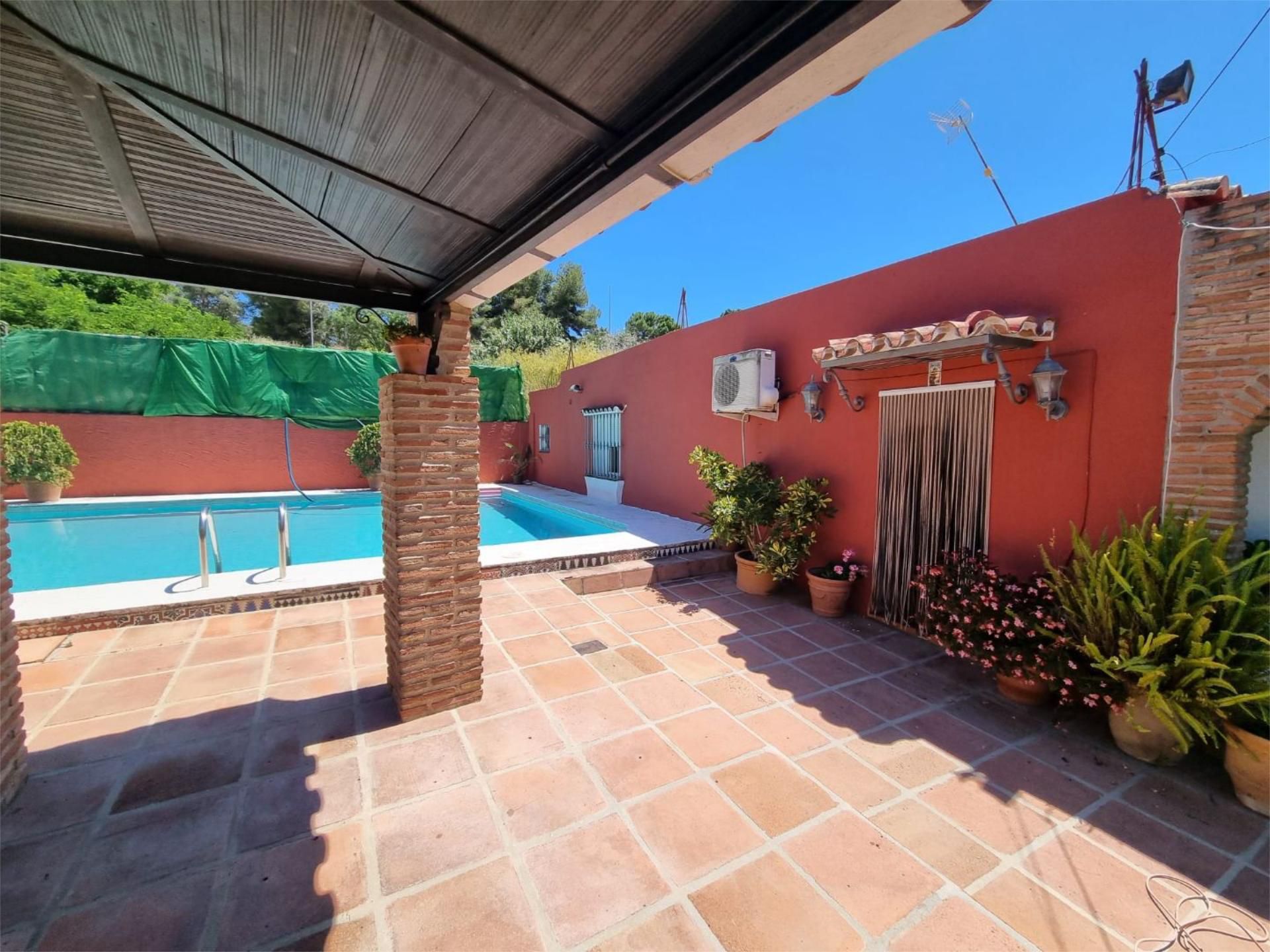 Piscina de Casa o xalet en venda en Marbella amb Aire condicionat, Calefacció i Jardí privat