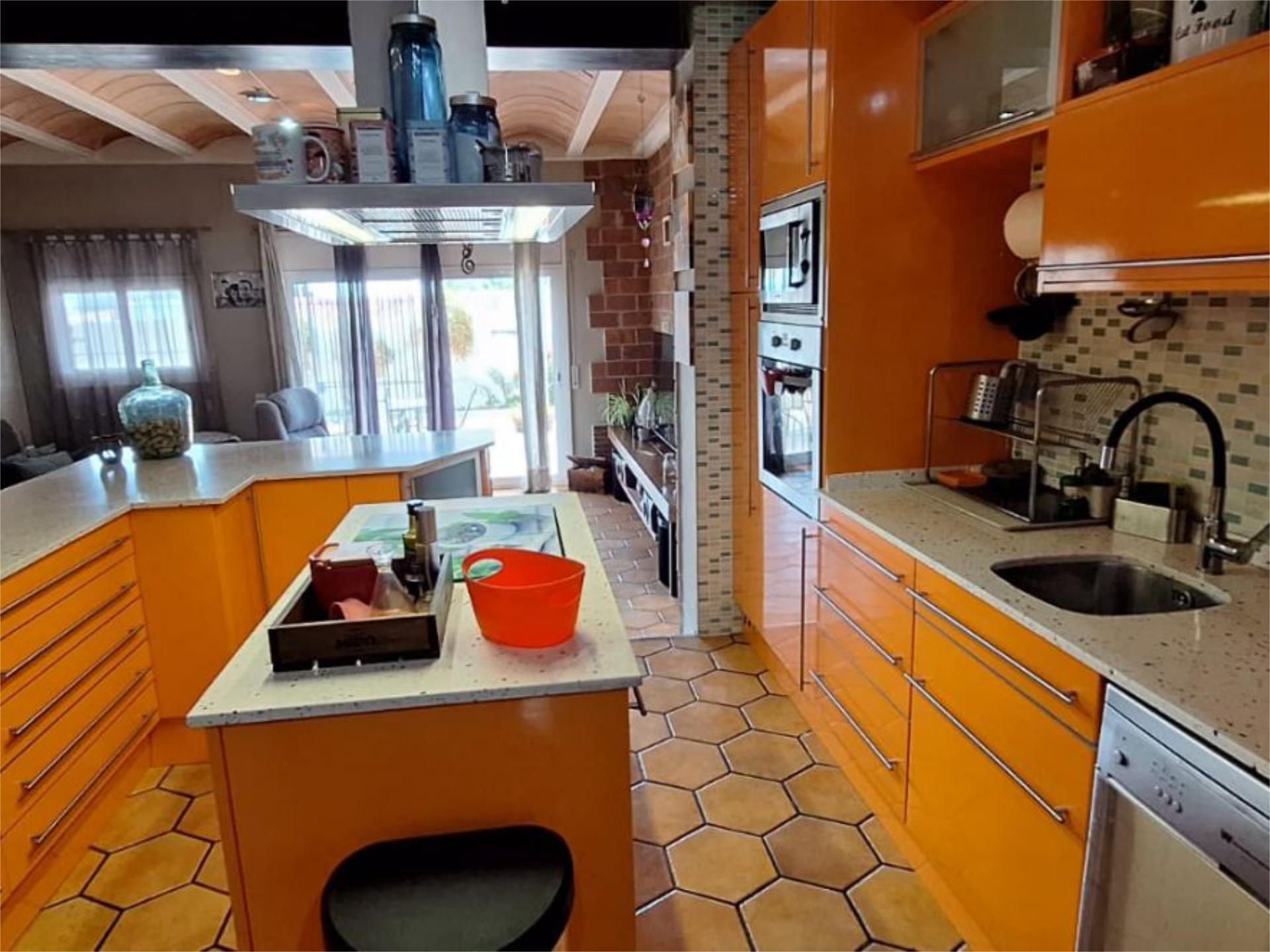 Kitchen of Flat for sale in Salou  with Air Conditioner, Heating and Private garden