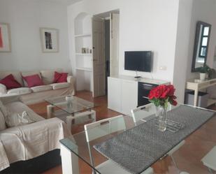 Sala d'estar de Pis de lloguer en  Sevilla Capital amb Aire condicionat i Balcó