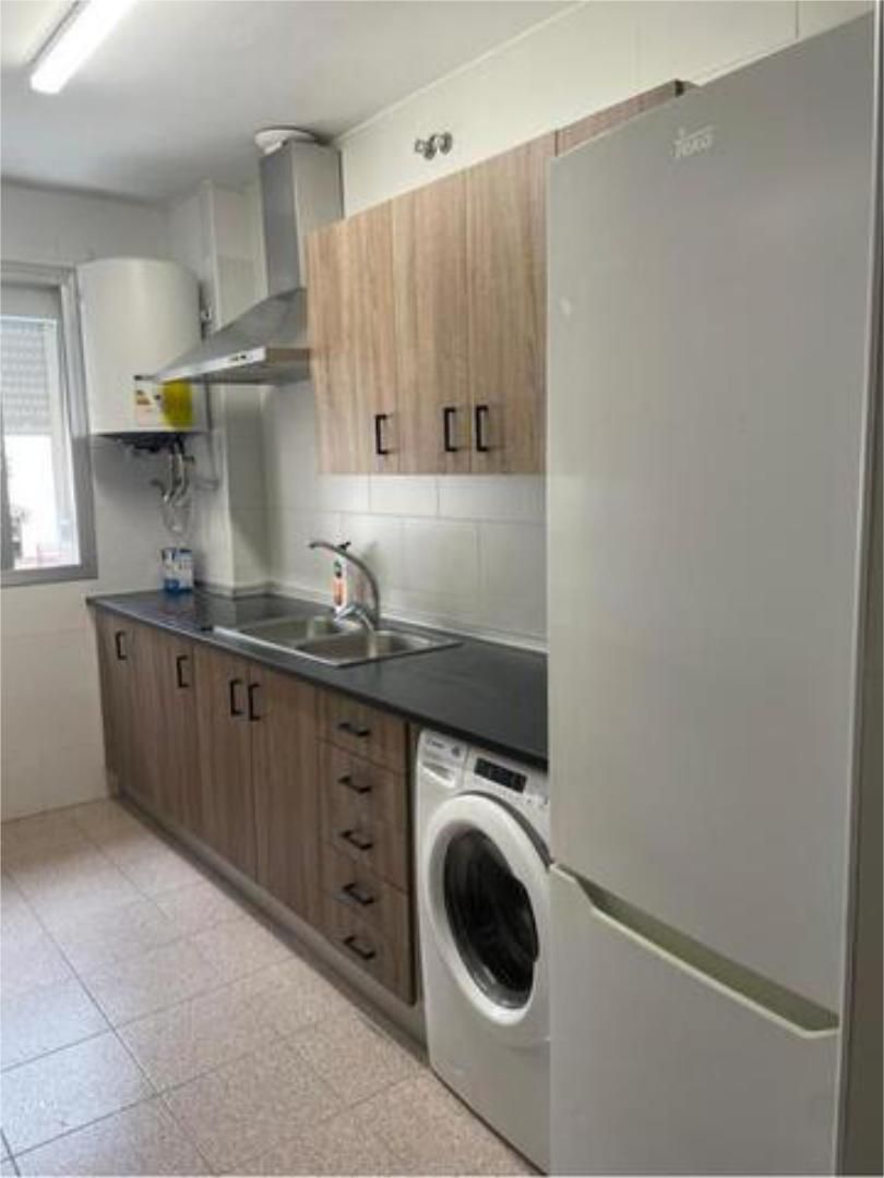 Kitchen of Flat to rent in  Sevilla Capital  with Terrace and Furnished