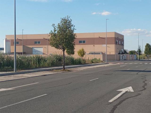 Nave industrial en Venta en Calle Dolmen, 2 en La Dehesa de Moratalaz