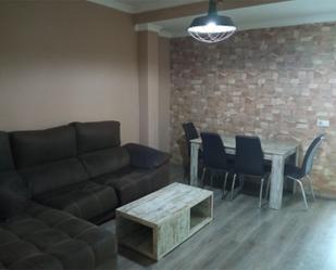 Living room of Flat for sale in El Viso del Alcor  with Air Conditioner, Parquet flooring and Terrace