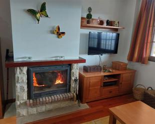 Sala d'estar de Pis en venda en Alcalá de la Selva amb Calefacció, Parquet i Traster