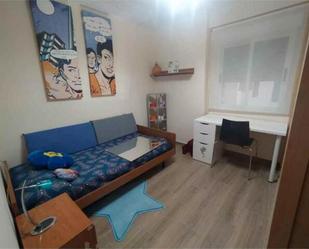 Bedroom of Flat to rent in Plasencia  with Furnished