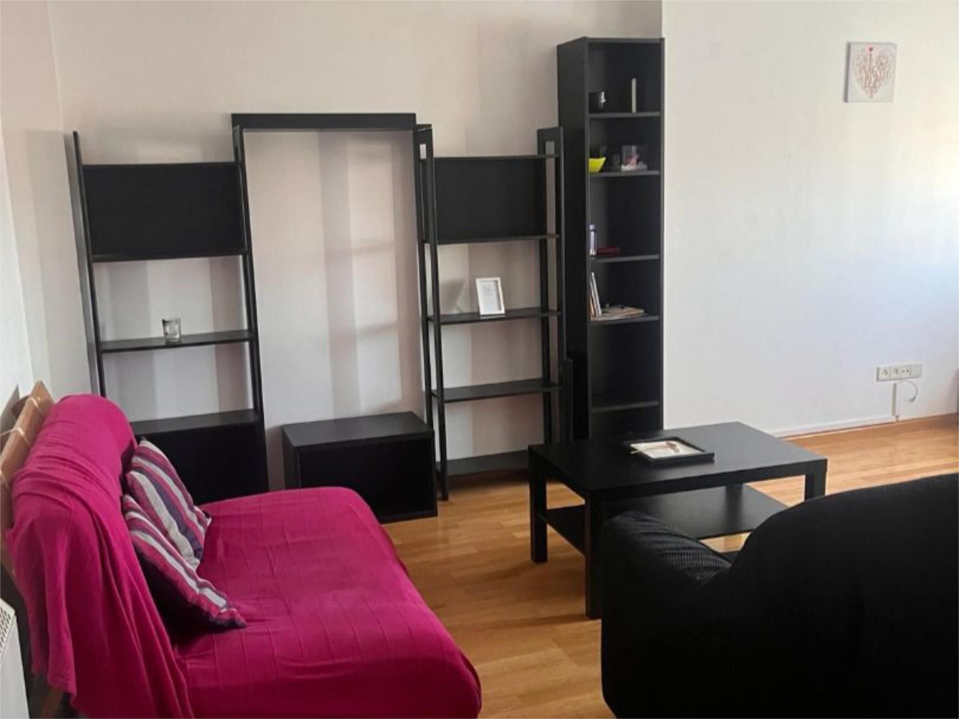 Sala d'estar de Pis en venda en Manzanares El Real amb Terrassa