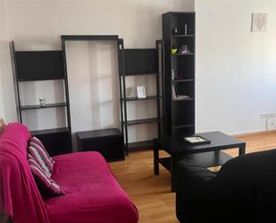 Living room of Flat for sale in Manzanares El Real  with Heating, Parquet flooring and Terrace