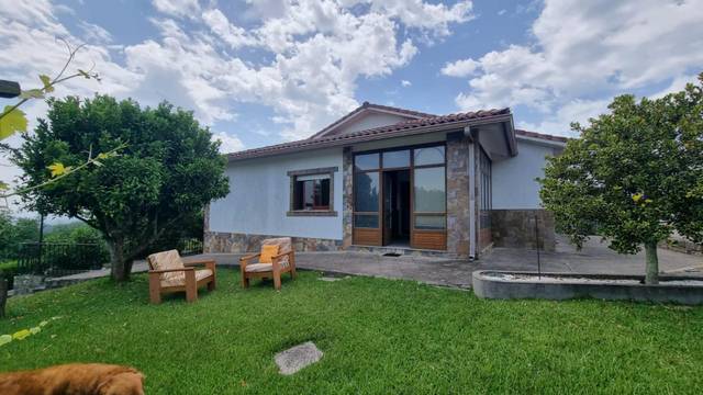 Piso en Venta en Barro Villasobroso, 31 en Mondariz