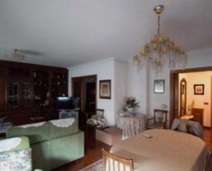 Sala d'estar de Pis en venda en  Madrid Capital amb Aparcament comunitari
