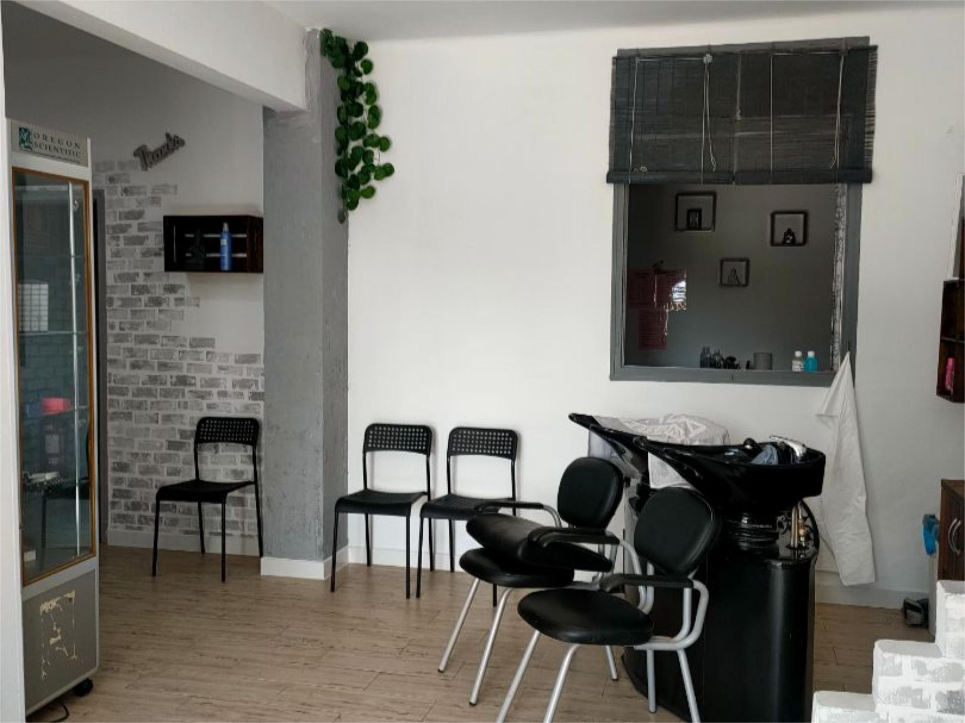 Premises for sale in Terrassa  with Air Conditioner and Heating
