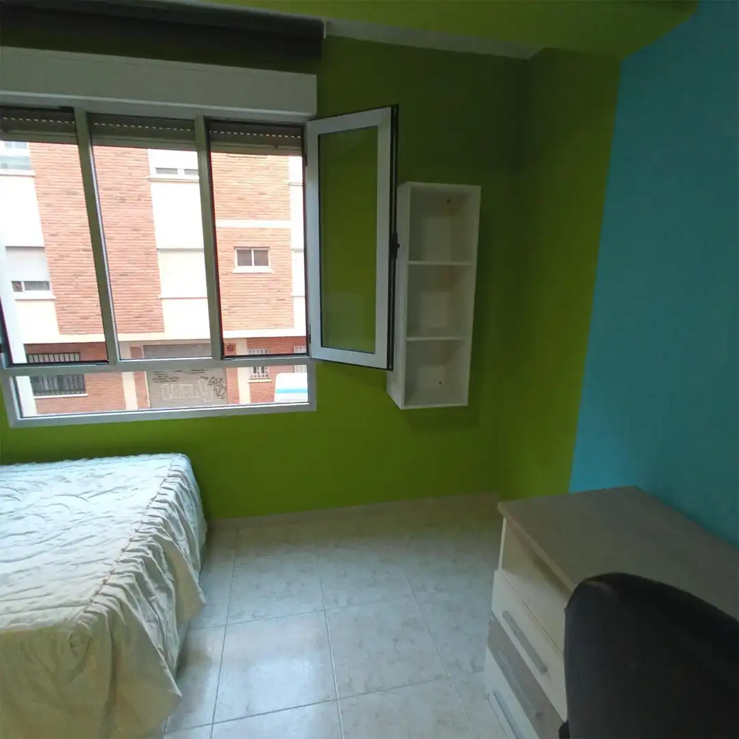 Bedroom of Flat for rent in Albacete  with Air Conditioner, Heating and Parquet flooring