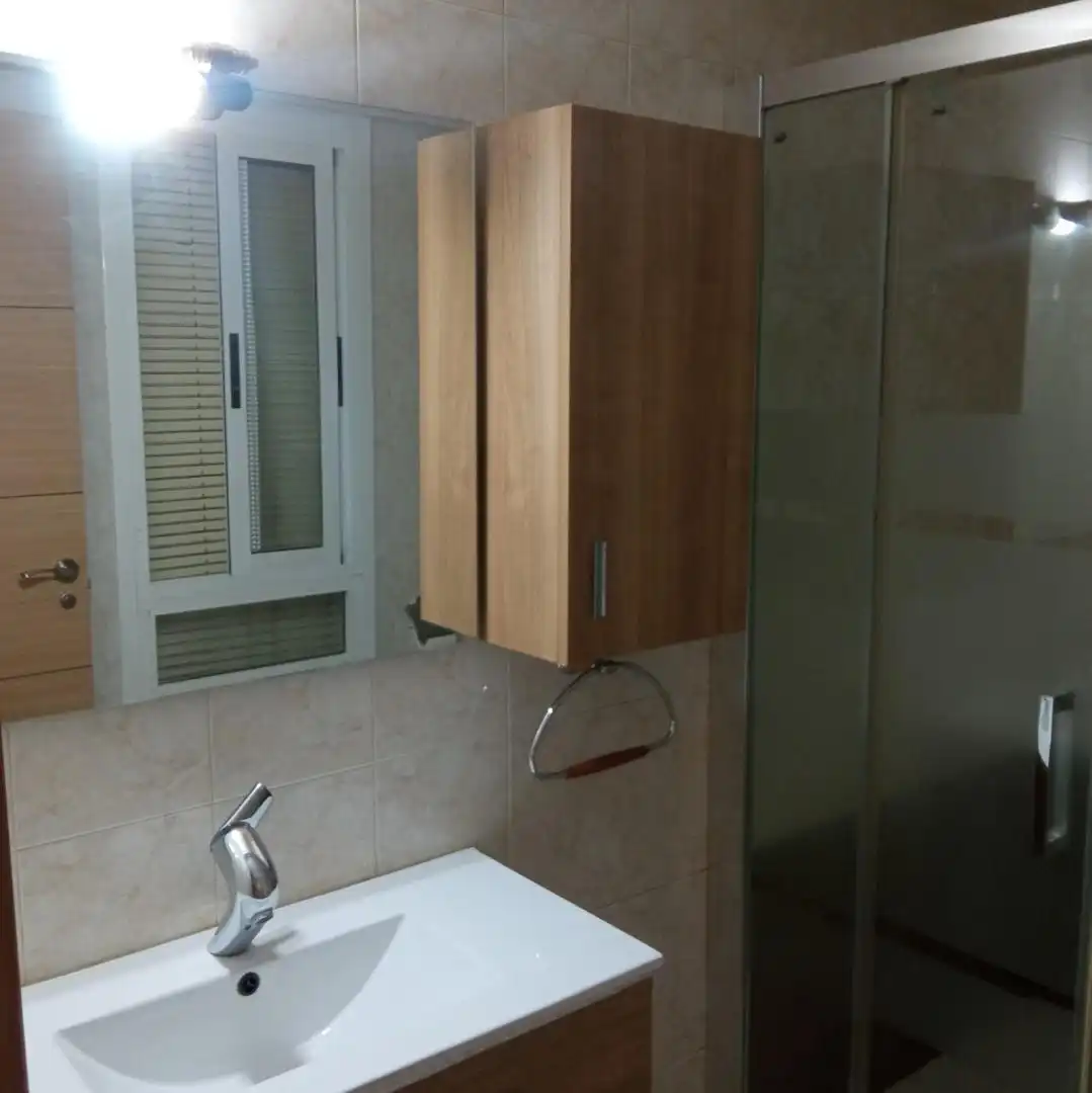Bathroom of Flat for rent in Albacete  with Air Conditioner, Heating and Parquet flooring