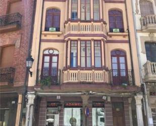 Außenansicht von Wohnung miete in La Bañeza  mit Heizung, Abstellraum und Möbliert