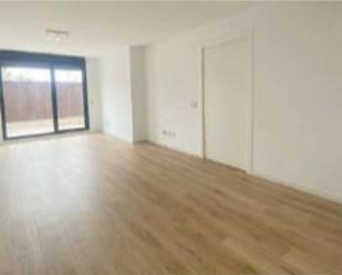 Sala d'estar de Pis en venda en Las Rozas de Madrid amb Aire condicionat i Terrassa