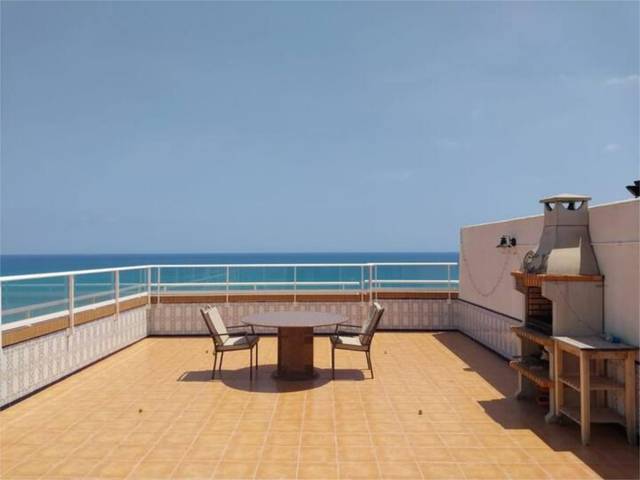 Piso en Alquiler en Carrer Amplaries, 37 en Vista Mar