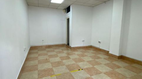 Photo 4 of Commercial properties for rent in Calle Puerto de Envalira, 8, Juan XXIII - Rochelambert, Sevilla Capital