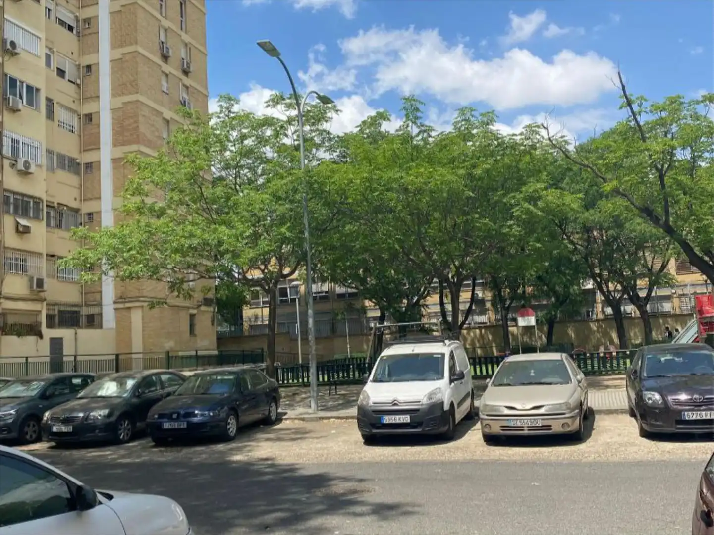 Commercial properties for rent in Calle Puerto de Envalira, 8, Juan XXIII - Rochelambert Parking of Commercial properties for rent in Sevilla