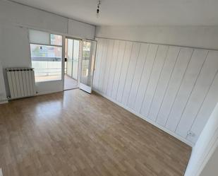 Flat to rent in Calle Noya, 4, Valderas - Los Castillos