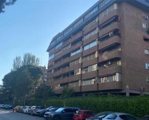 Vista exterior de Pis en venda en  Madrid Capital amb Aire condicionat, Terrassa i Piscina