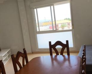 Menjador de Pis en venda en San Bartolomé de las Abiertas amb Moblat i Balcó