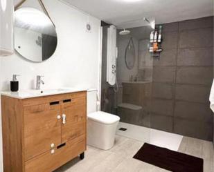 Bany de Apartament en venda en Granadilla de Abona amb Jardí privat, Traster i Moblat