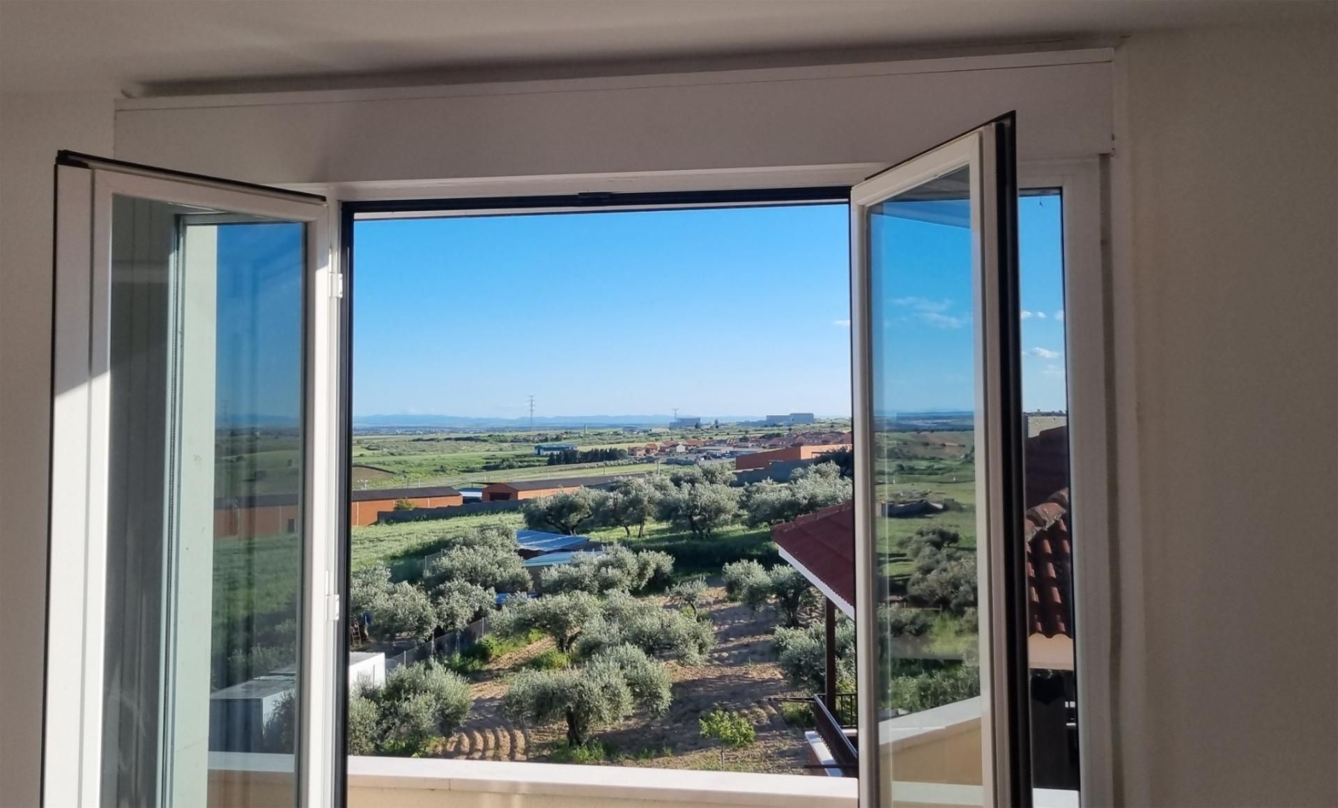 Jardí de Pis en venda en Almorox amb Aire condicionat, Terrassa i Balcó