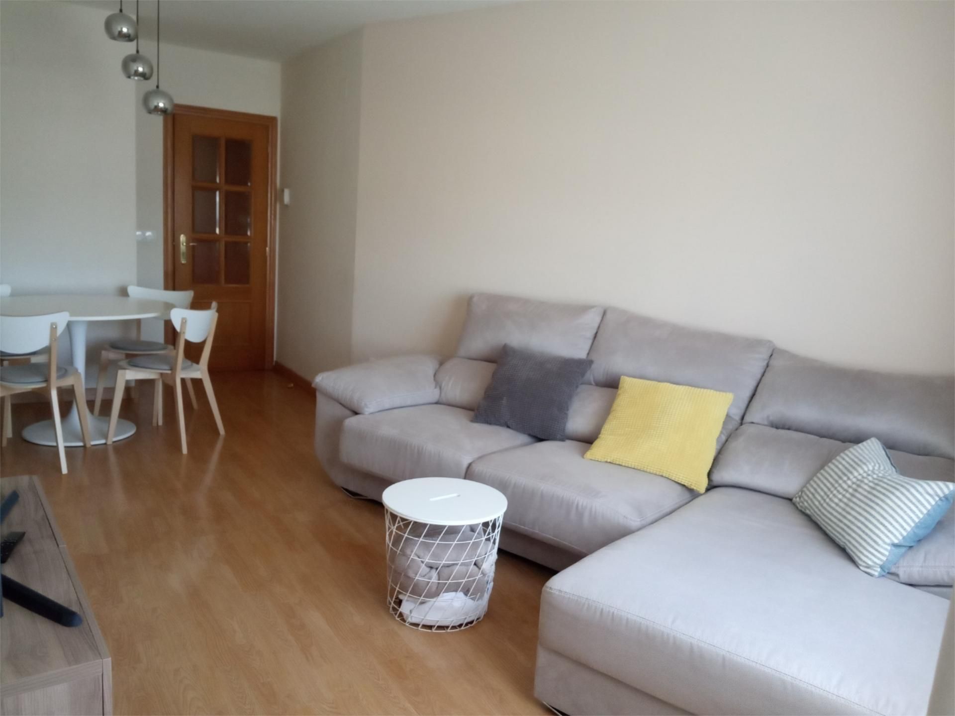 Living room of Flat for sale in Castellón de la Plana / Castelló de la Plana  with Heating, Parquet flooring and Storage room