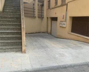 Garage to rent in Loja
