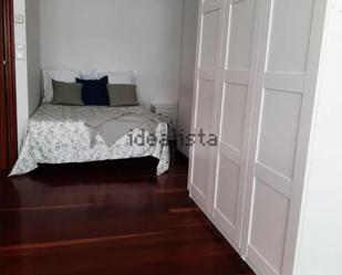 Dormitori de Pis per a compartir en A Coruña Capital  amb Calefacció, Parquet i Moblat