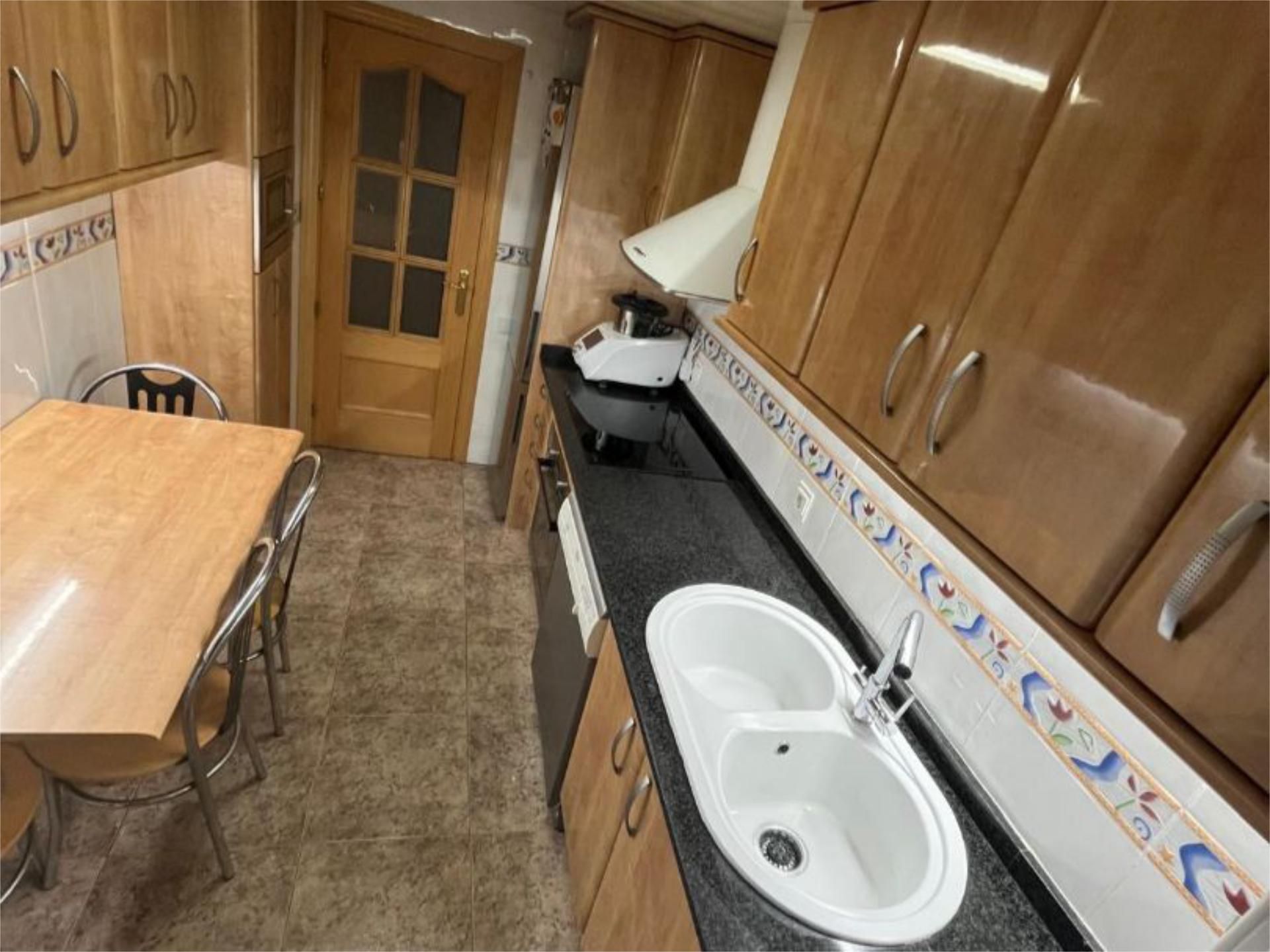 Cocina de Piso en venta en Sant Andreu de la Barca con Aire acondicionado y Balcón