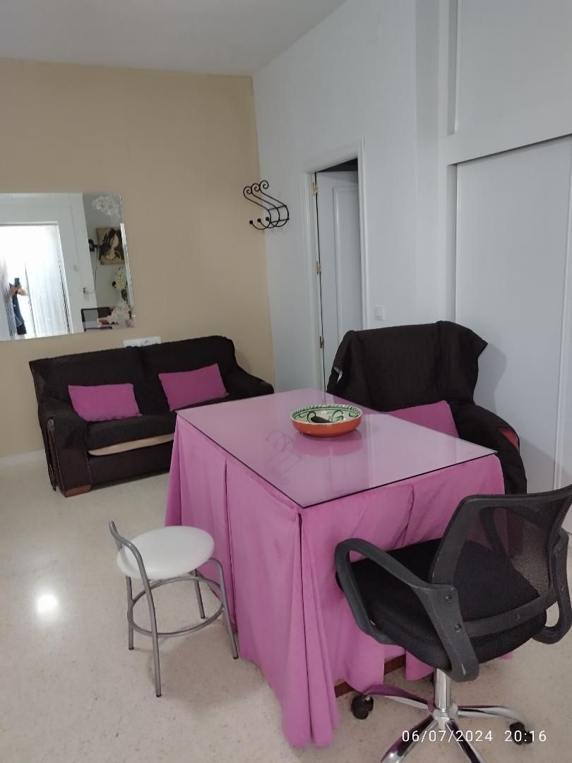 Wohnzimmer von Wohnung miete in Mengíbar