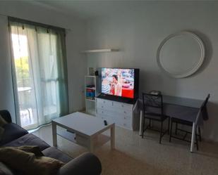 Sala d'estar de Pis de lloguer en  Sevilla Capital amb Aire condicionat, Terrassa i Balcó