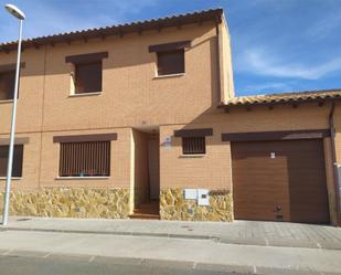 Vista exterior de Casa o xalet en venda en Sonseca amb Aire condicionat i Terrassa