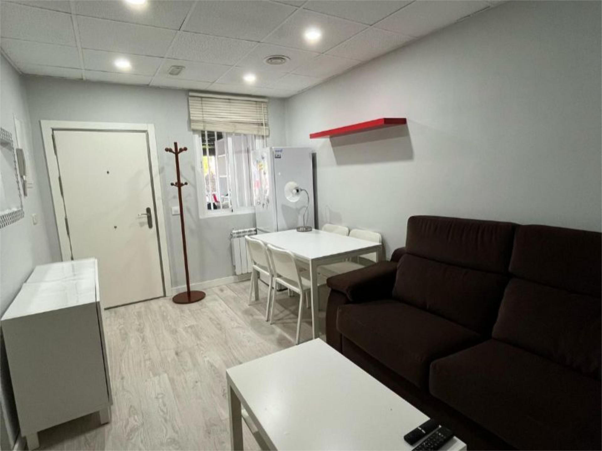 Sala d'estar de Pis de lloguer en  Madrid Capital amb Aire condicionat, Calefacció i Parquet