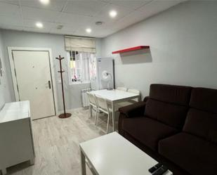 Sala d'estar de Pis de lloguer en  Madrid Capital amb Aire condicionat, Calefacció i Parquet