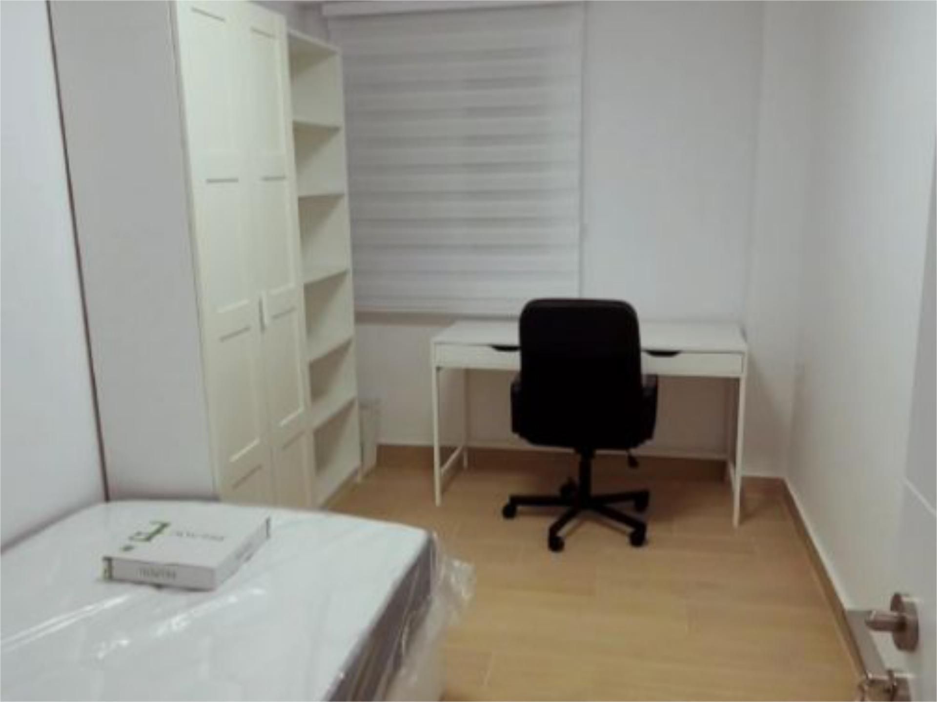 Bedroom of Flat to share in Burjassot  with Terrace and Furnished
