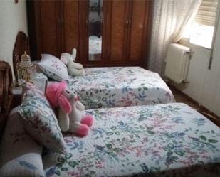 Dormitori de Pis en venda en Villablino amb Calefacció, Terrassa i Traster