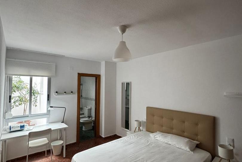 Flat to share in Carrer del Progrés, 379, El Cabanyal - El Canyamelar, Valencia - image 1 Photo 1 of Flat to share in Carrer del Progrés, 379, El Cabanyal - El Canyamelar, Valencia