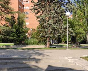 Exterior view of Flat for sale in  Madrid Capital  with Air Conditioner, Heating and Private garden