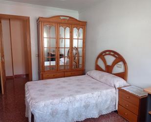 Bedroom of Flat to share in  Almería Capital  with Air Conditioner, Heating and Furnished