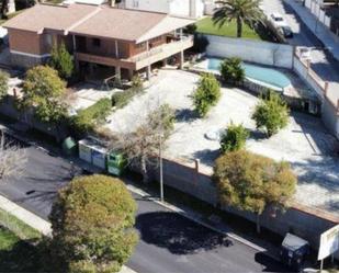 Vista exterior de Pis en venda en Albolote amb Calefacció, Jardí privat i Terrassa