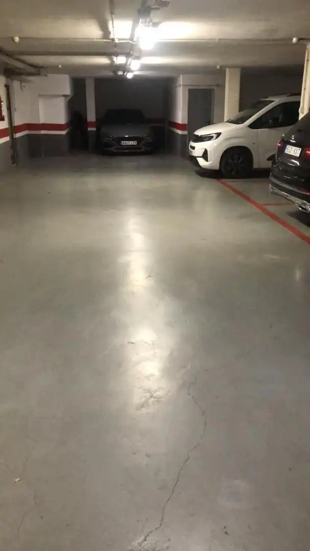 Garage for rent in Carrer del Triador, 26, El Pilar Garage for rent in Valencia