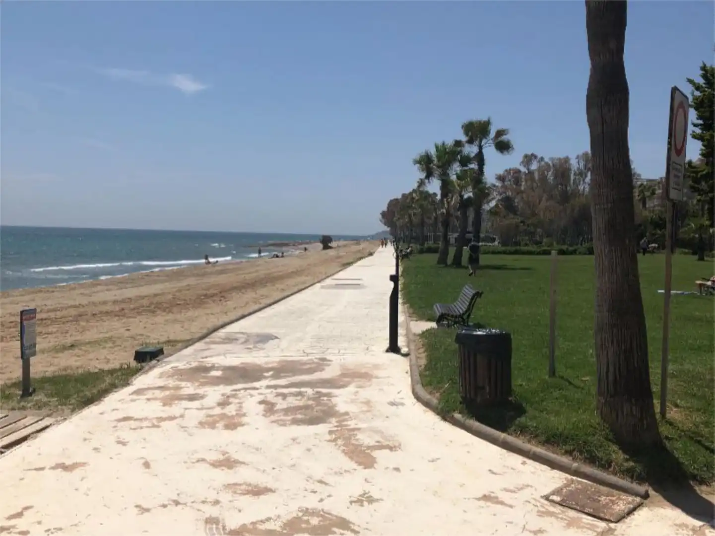 Flat for rent in Carrer Amplaries, 35, Vista Mar Exterior view of Flat for rent in Oropesa del Mar / Orpesa with Air Conditioner, Private garden and Terrace