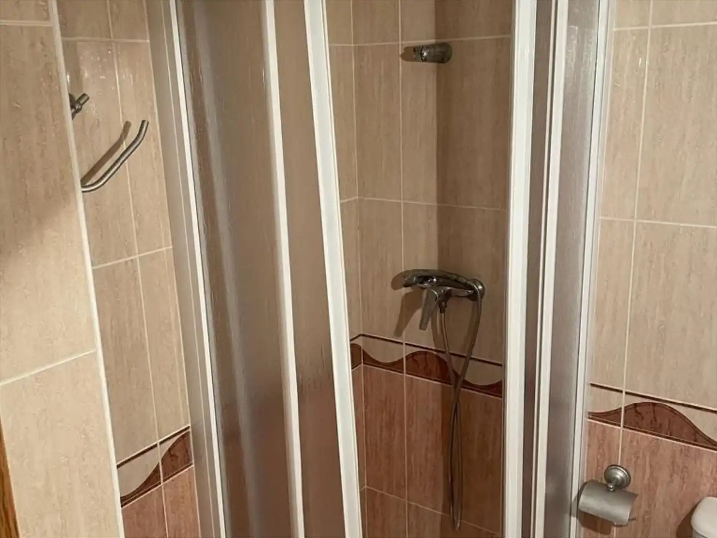Flat for rent in Carrer Amplaries, 35, Vista Mar Bathroom of Flat for rent in Oropesa del Mar / Orpesa with Air Conditioner, Private garden and Terrace